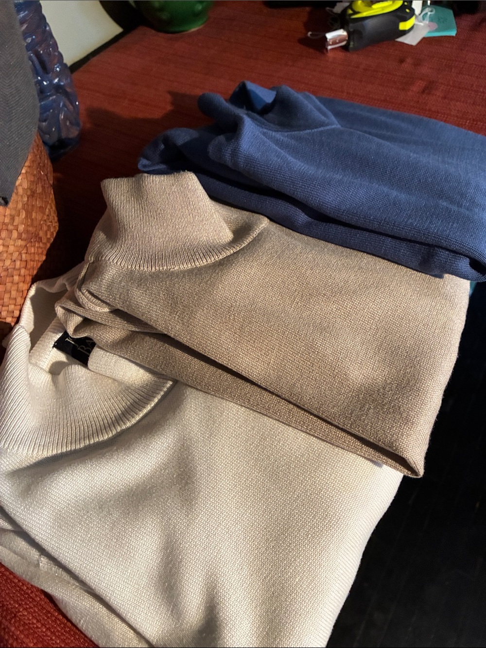 Jos. A. Bank SILK men's pullover sweater - Three Colors to choose from - Medium